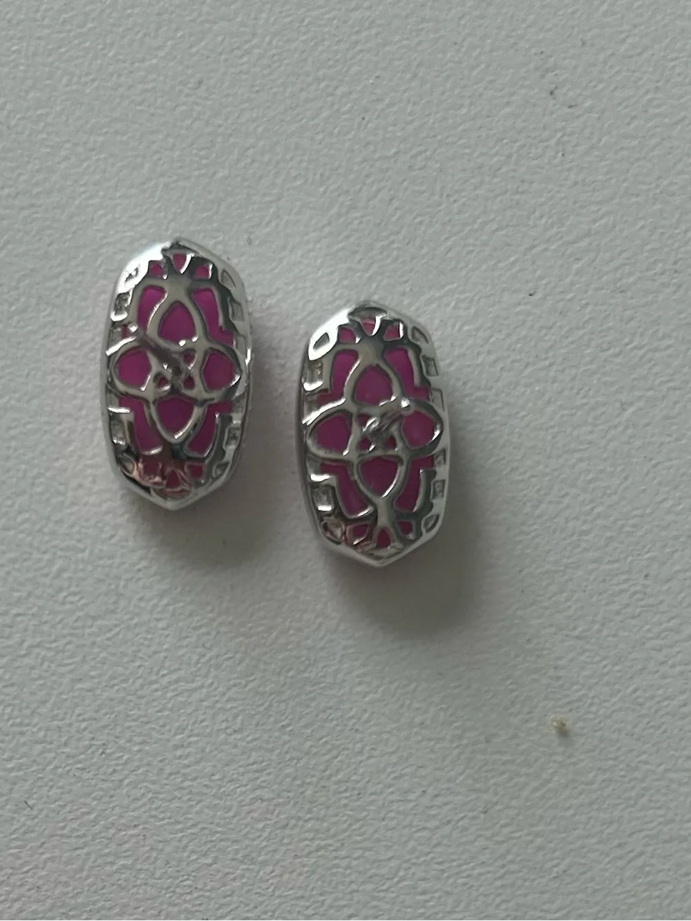 Kendra Scott earrings - Picture 2 of 2